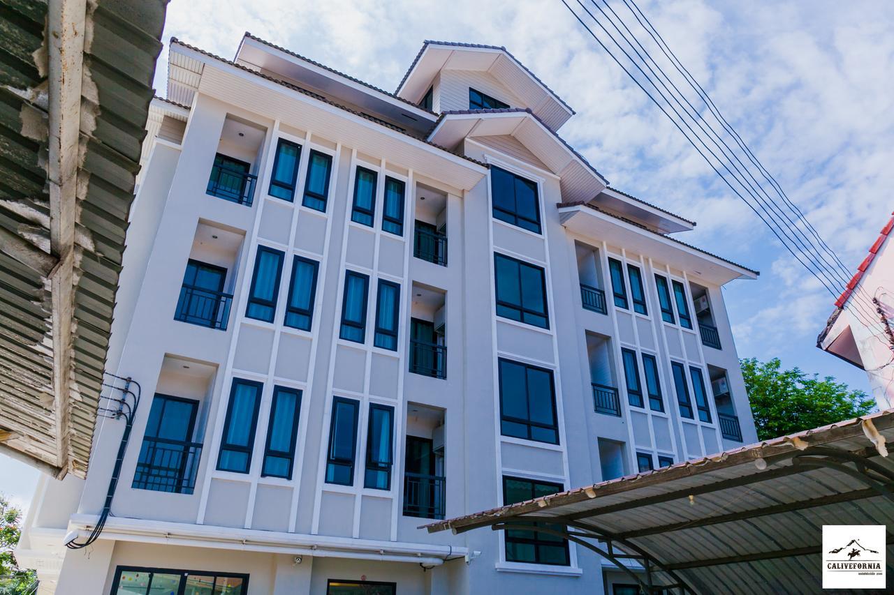 Hotel Calivefornia 2016 Chiang Rai Esterno foto
